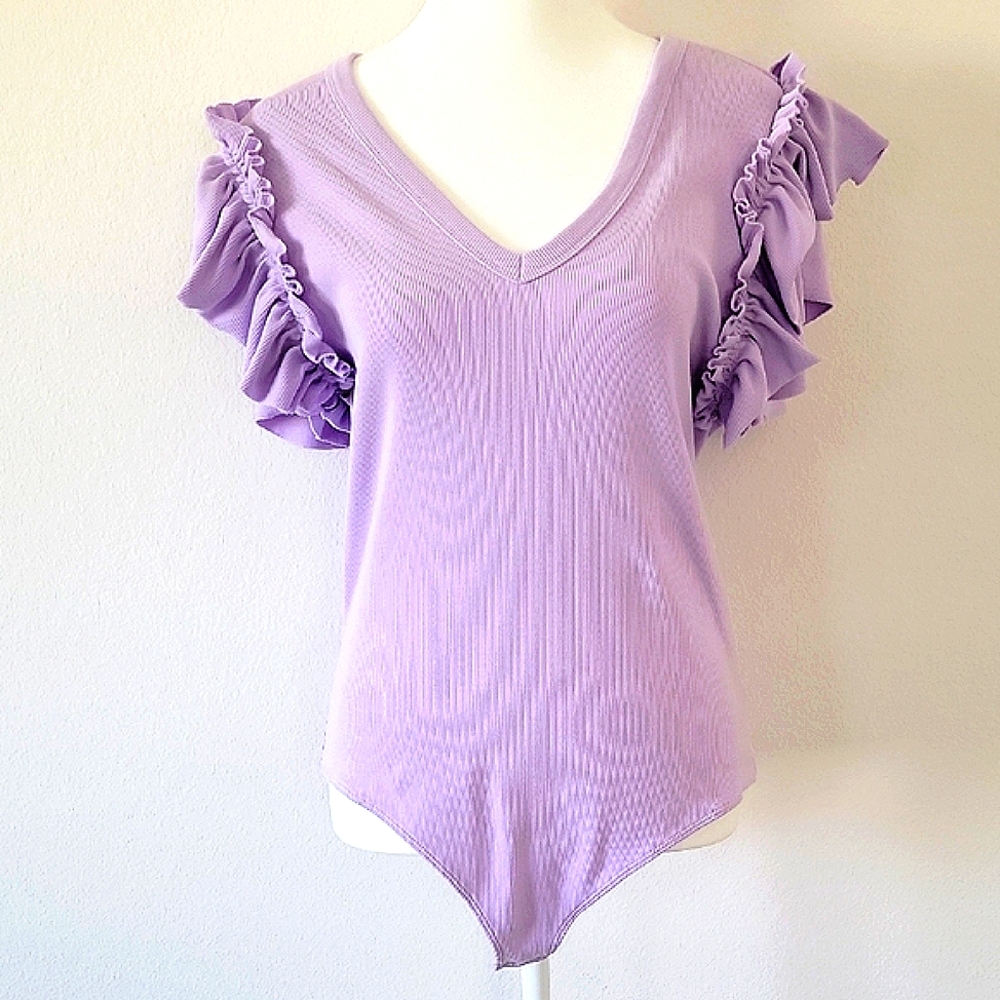 Express Lavender Ruffle Sleeve Women's Bodysuit Top. Size L.